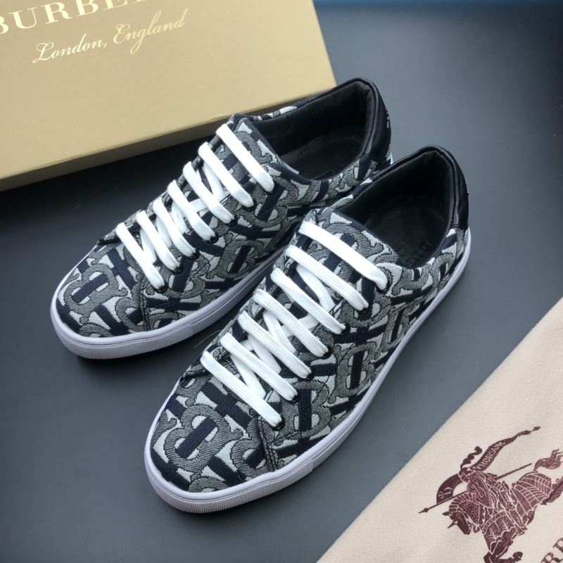 Burberry Low Shoes